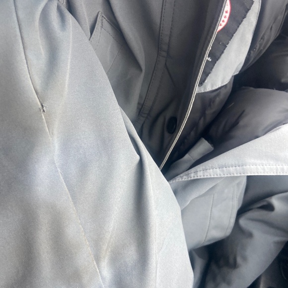 Canada Goose Trillium Parka for women.Grey. Small - Picture 11 of 12